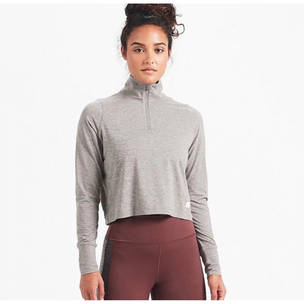 Vuori Crescent Half Zip Pullover Long Sleeve Top Gray Pocket Athleisure XS